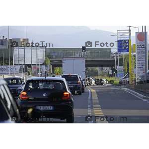 Bergamo 14 Settembre primo giorno di scuola con eBRT 525 Lallio Bergamo 14 settembre 2026 cronaca Bergamo Italia Foto Tiziano Manzoni Lapresse