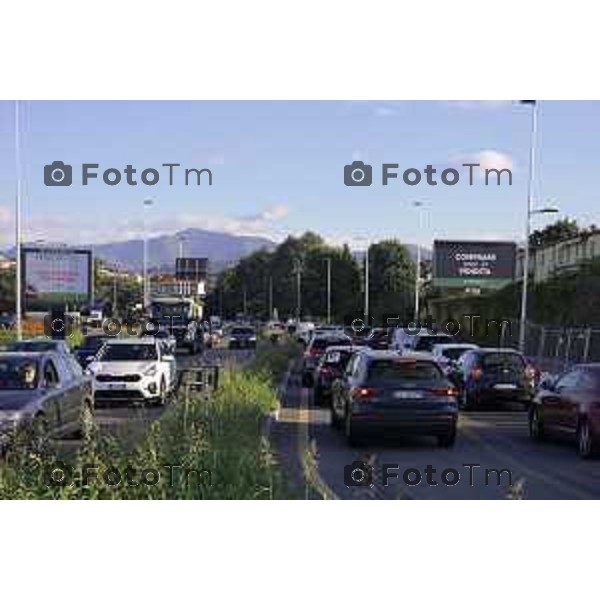 Bergamo 14 Settembre primo giorno di scuola con eBRT Via Autostrada ingresso città 14 settembre 2026 cronaca Bergamo Italia Foto Tiziano Manzoni Lapresse