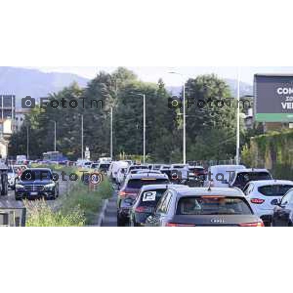 Bergamo 14 Settembre primo giorno di scuola con eBRT Via Autostrada ingresso città 14 settembre 2026 cronaca Bergamo Italia Foto Tiziano Manzoni Lapresse