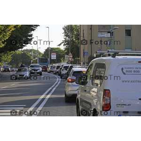 Bergamo 14 Settembre primo giorno di scuola con eBRT Via Carnovali 14 settembre 2026 cronaca Bergamo Italia Foto Tiziano Manzoni Lapresse