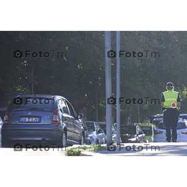 Bergamo 14 Settembre primo giorno di scuola con eBRT Via Gavazzeni polizia locale controlli code 14 settembre 2026 cronaca Bergamo Italia Foto Tiziano Manzoni Lapresse