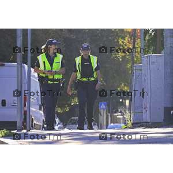 Bergamo 14 Settembre primo giorno di scuola con eBRT Via Gavazzeni polizia locale controlli code 14 settembre 2026 cronaca Bergamo Italia Foto Tiziano Manzoni Lapresse