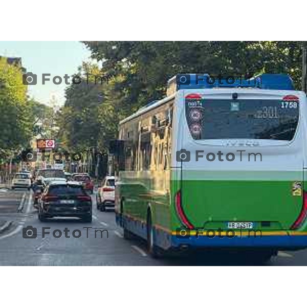 Bergamo 14 Settembre primo giorno di scuola con eBRT 525 bonomelli 14 settembre 2026 cronaca Bergamo Italia Foto Tiziano Manzoni Lapresse