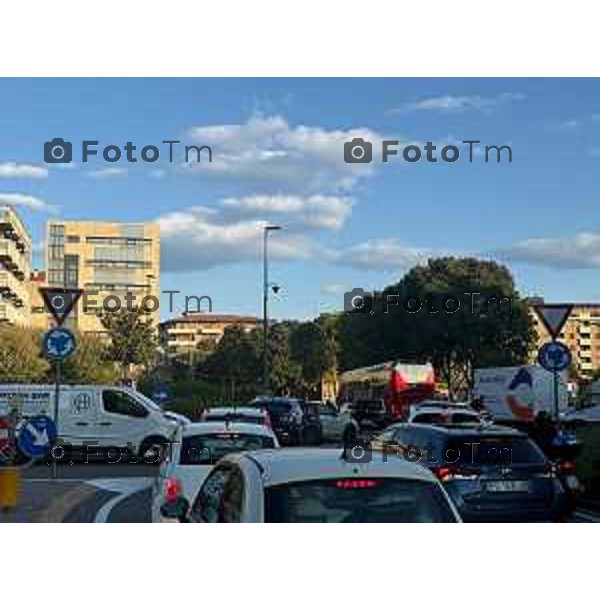 Bergamo 14 Settembre primo giorno di scuola con eBRT 525Carnovali 14 settembre 2026 cronaca Bergamo Italia Foto Tiziano Manzoni Lapresse