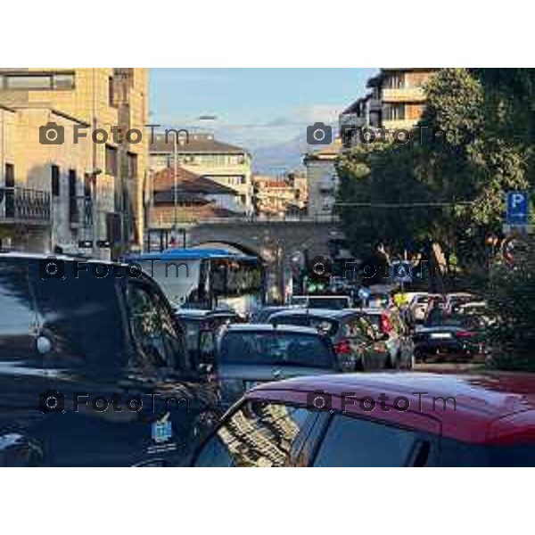 Bergamo 14 Settembre primo giorno di scuola con eBRT 525Carnovali 14 settembre 2026 cronaca Bergamo Italia Foto Tiziano Manzoni Lapresse