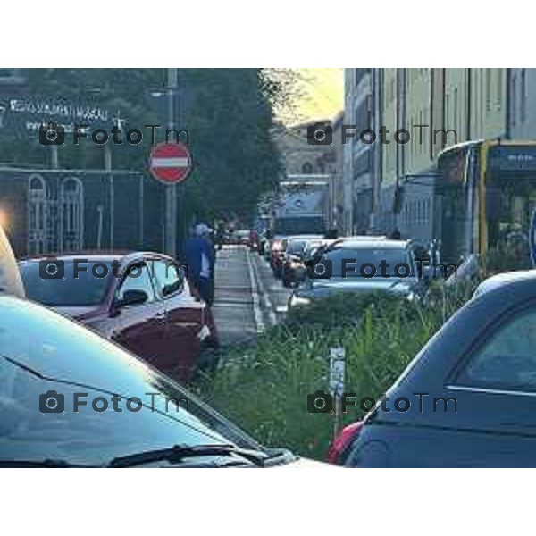 Bergamo 14 Settembre primo giorno di scuola con eBRT 525Carnovali 14 settembre 2026 cronaca Bergamo Italia Foto Tiziano Manzoni Lapresse