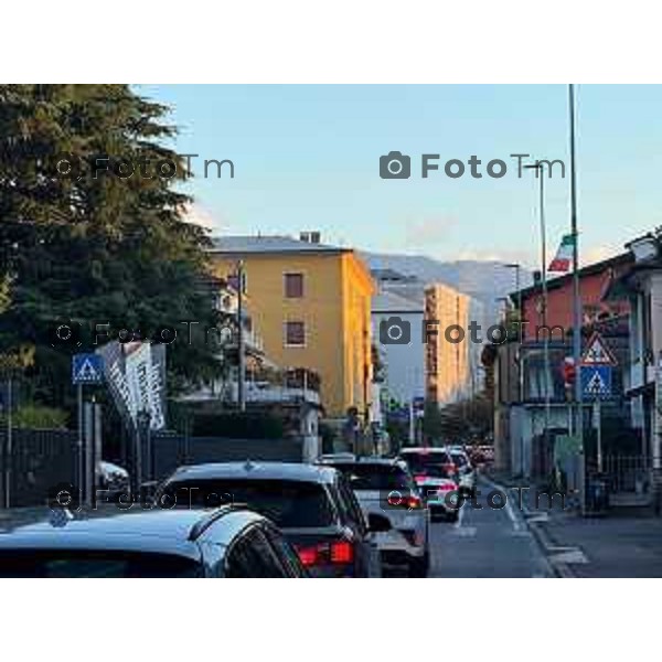 Bergamo 14 Settembre primo giorno di scuola con eBRT 525 Via Zanica 14 settembre 2026 cronaca Bergamo Italia Foto Tiziano Manzoni Lapresse