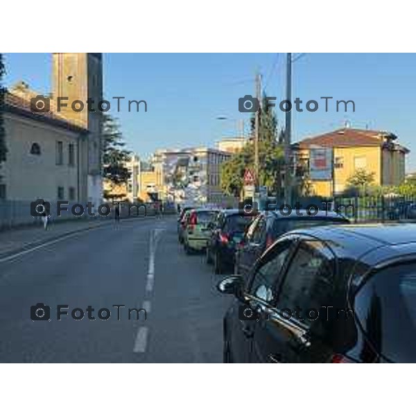 Bergamo 14 Settembre primo giorno di scuola con eBRT 525 Gavazzeni 14 settembre 2026 cronaca Bergamo Italia Foto Tiziano Manzoni Lapresse