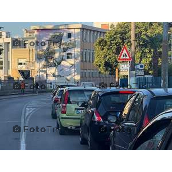 Bergamo 14 Settembre primo giorno di scuola con eBRT 525Via Zanica 14 settembre 2026 cronaca Bergamo Italia Foto Tiziano Manzoni Lapresse