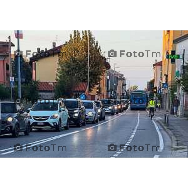 Bergamo 14 Settembre primo giorno di scuola con eBRT 525Via Zanica 14 settembre 2026 cronaca Bergamo Italia Foto Tiziano Manzoni Lapresse