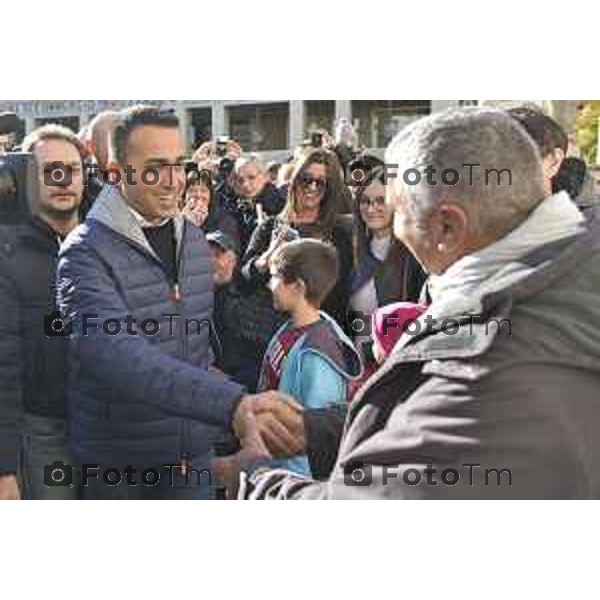 Bergamo Di Battista e Di Maio movimento 5 stelle a per iovotono nella foto Luigi Di Maio