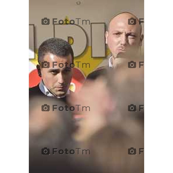 Bergamo Di Battista e Di Maio movimento 5 stelle a per iovotono nella foto Luigi Di Maio