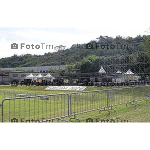 Bergamo Preparazione palco raduno leghisti Pontida 2026 18 Settembre 2026 cronaca Bergamo Italia Foto Tiziano Manzoni Lapresse
