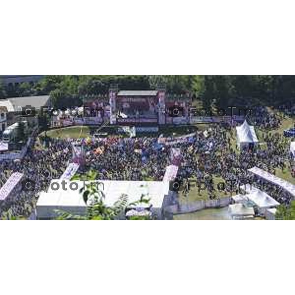 Bergamo Prato di Pontida raduno Leghista vista dall\'alto paratone vuoto 20 settembre 2026 Bg Italia Foto Tiziano Manzoni Lapresse