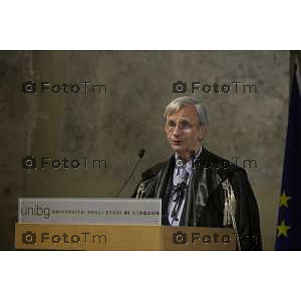 Bergamo Sant\'Agostino la proclamazione delle dottoresse e dei dottori di ricerca UniBg Direttore della Scuola di Alta formazione dottorale Gianpietro Cossali, 25 Settembre 2026 cronaca Bergamo Italia Foto Tiziano Manzoni Lapresse