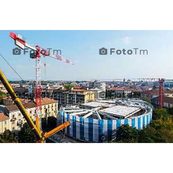Bergamo Nuova Gamec posizionamento del tetto 30 settembre 2026 Bergamo Italia Foto Tiziano Manzoni Lapresse