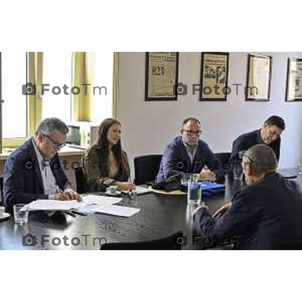 Bergamo Allenatore Atalanta Maurizio Sarri e Cristiano Giuntoli intervistati in redazione del Corriere della Sera Bg 06 Ottobre 2026 cronaca Bergamo Italia Foto Tiziano Manzoni Lapresse