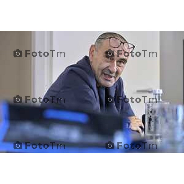 Bergamo Allenatore Atalanta Maurizio Sarri e Cristiano Giuntoli intervistati in redazione del Corriere della Sera Bg 06 Ottobre 2026 cronaca Bergamo Italia Foto Tiziano Manzoni Lapresse
