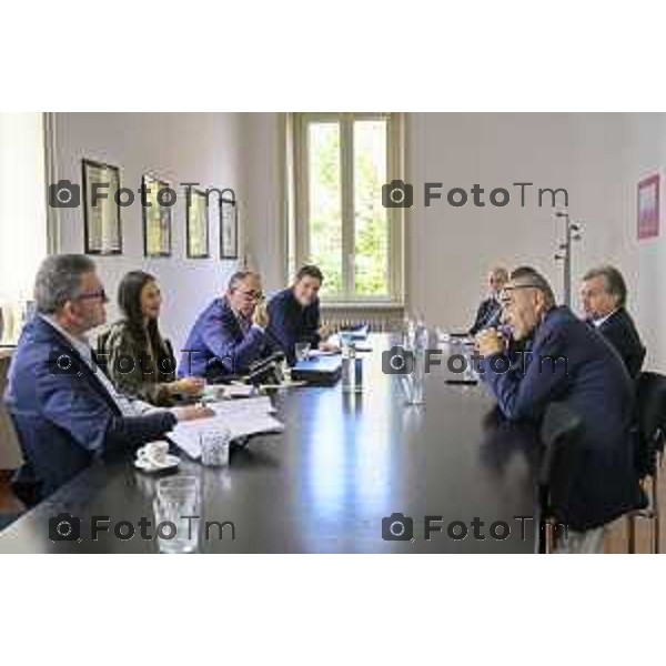 Bergamo Allenatore Atalanta Maurizio Sarri e Cristiano Giuntoli intervistati in redazione del Corriere della Sera Bg 06 Ottobre 2026 cronaca Bergamo Italia Foto Tiziano Manzoni Lapresse