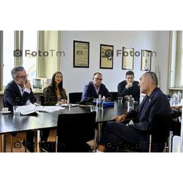 Bergamo Allenatore Atalanta Maurizio Sarri e Cristiano Giuntoli intervistati in redazione del Corriere della Sera Bg 06 Ottobre 2026 cronaca Bergamo Italia Foto Tiziano Manzoni Lapresse