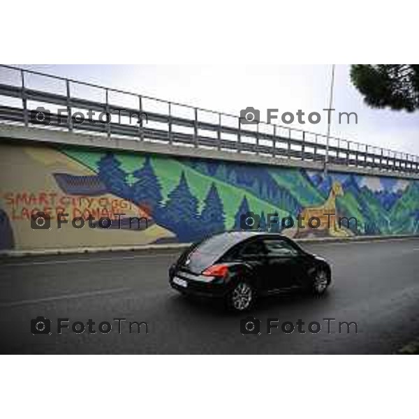 Bergamo Rondò delle Valli a Murale imbrattato dopo pochi giorni 08- ottobre 2026 cronaca Bergamo Italia Foto Tiziano Manzoni Lapresse