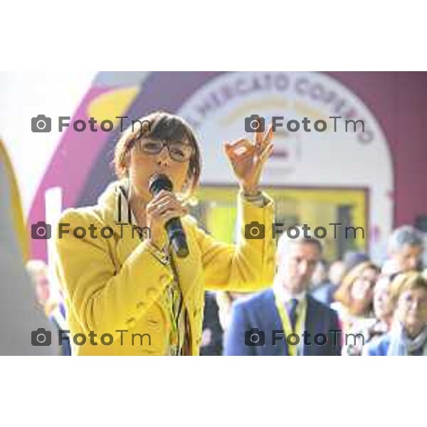 Bergamo inaugura il primo mercato agricolo coperto Coldiretti e Campagna Amica Bergamo.ChorusLife Coldiretti, Comune di Bergamo, Comune di Scanzorosciate e Cooperativa Sociale Namastè, con il sostegno dell’Università degli studi di Bergamo, nell’ambito di un percorso sostenuto da Regione Lombardia attraverso il Piano di Sviluppo Rurale dedicato alla cooperazione per i sistemi del cibo, le filiere corte e i mercati locali 17 ottobre 2026 cronaca Bergamo Italia Foto Tiziano Manzoni Lapresse