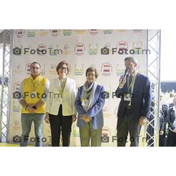 Bergamo inaugura il primo mercato agricolo coperto Coldiretti e Campagna Amica Bergamo.ChorusLife Coldiretti, Comune di Bergamo, Comune di Scanzorosciate e Cooperativa Sociale Namastè, con il sostegno dell’Università degli studi di Bergamo, nell’ambito di un percorso sostenuto da Regione Lombardia attraverso il Piano di Sviluppo Rurale dedicato alla cooperazione per i sistemi del cibo, le filiere corte e i mercati locali 17 ottobre 2026 cronaca Bergamo Italia Foto Tiziano Manzoni Lapresse