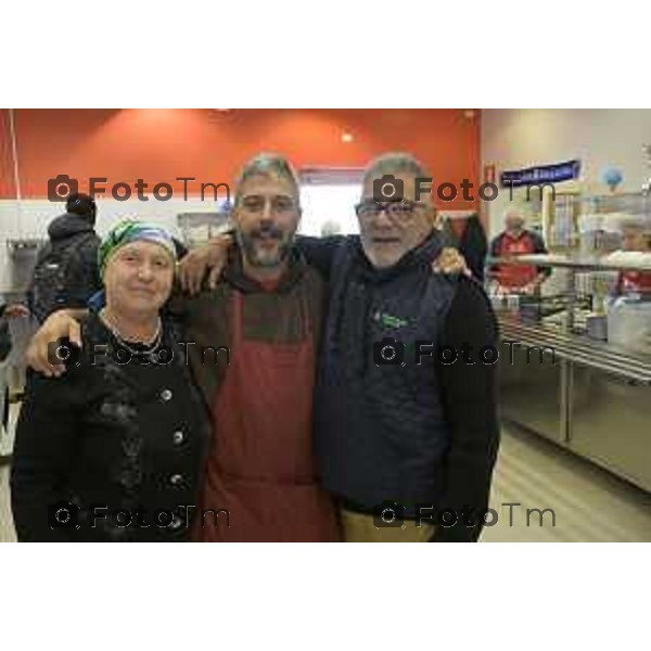 Bergamo 20 ottobre 2026 cronaca Italia Bergamo mensa frati capuccini con Fra Andrea distribuzione dei pasti Foto Tiziano Manzoni Lapresse