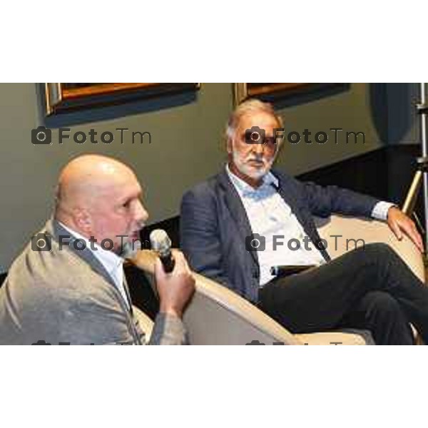 Bergamo 80 anni di premio letterario strega accademmia Carrara da sx Petrocchi dialoga con Mari Bergamo 24 ottobre 2026 Bergamo Italia Foto Tiziano Manzoni Lapresse