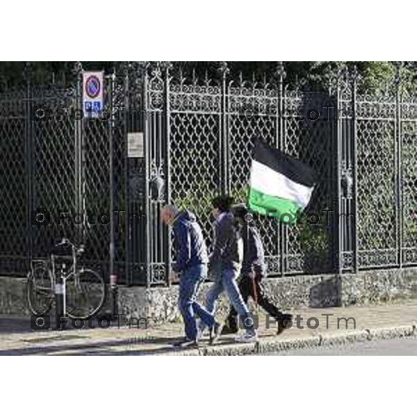 Bergamo protesta contro il caro vita e la scuola 24 ottobre 2026 cronaca Bergamo Italia Foto Tiziano Manzoni Lapresse