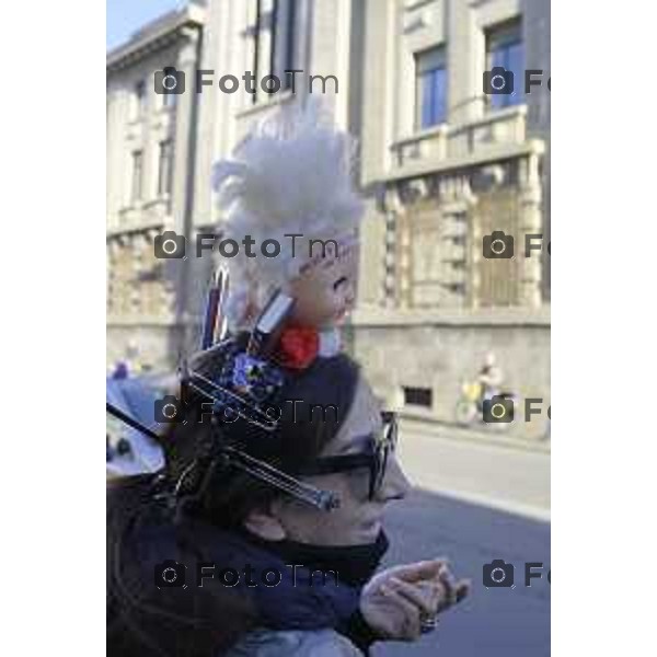Bergamo protesta contro il caro vita e la scuola 24 ottobre 2026 cronaca Bergamo Italia Foto Tiziano Manzoni Lapresse
