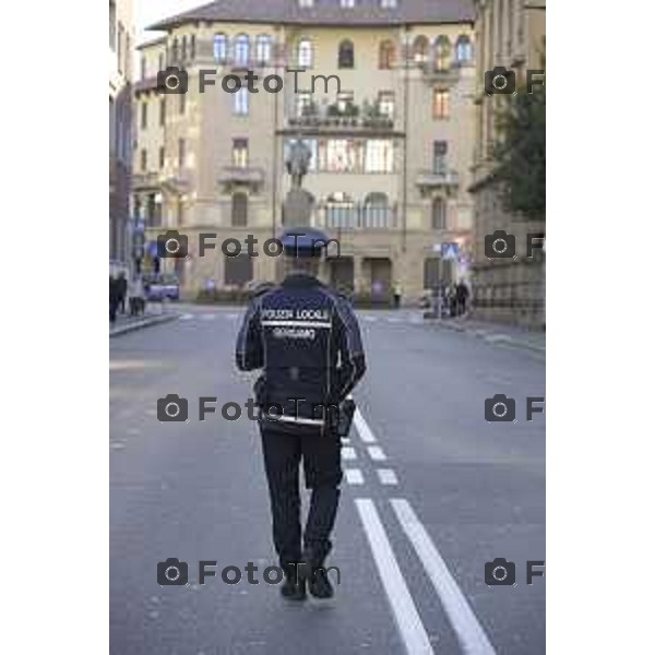 Bergamo protesta contro il caro vita e la scuola 24 ottobre 2026 cronaca Bergamo Italia Foto Tiziano Manzoni Lapresse