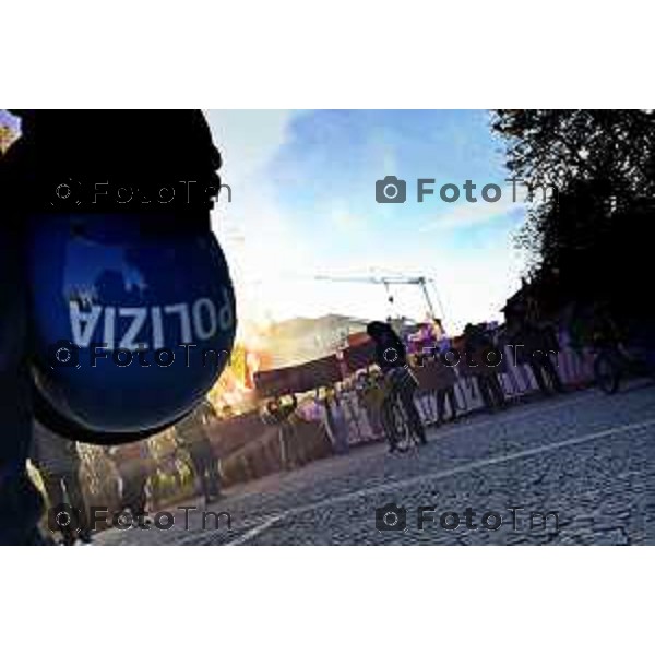 Bergamo protesta contro il caro vita e la scuola 24 ottobre 2026 cronaca Bergamo Italia Foto Tiziano Manzoni Lapresse