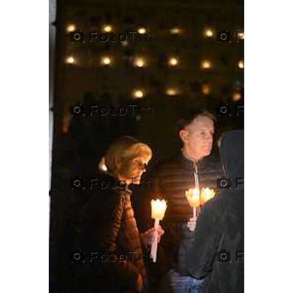 Strozza Bg fiaccolata a un anno dalla decapitazione presunta di Pamela Genini Bergamo 27 Ottobre 2026 Italia Foto Tiziano Manzoni Lapresse