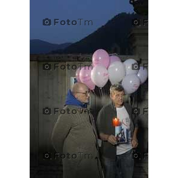 Strozza Bg fiaccolata a un anno dalla decapitazione presunta di Pamela Genini Bergamo 27 Ottobre 2026 Italia Foto Tiziano Manzoni Lapresse