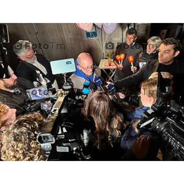 Strozza Bg fiaccolata a un anno dalla decapitazione presunta di Pamela Genini Bergamo 27 Ottobre 2026 Italia Foto Tiziano Manzoni Lapresse