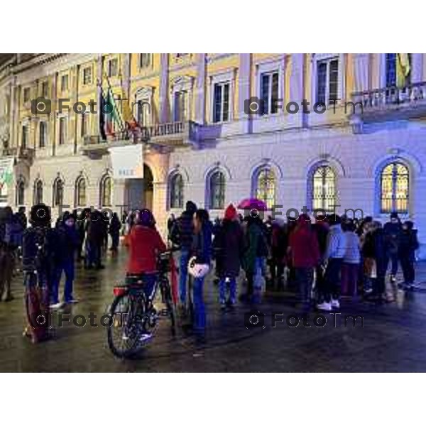 Bergamo secondo presidio contro il femminicidio 